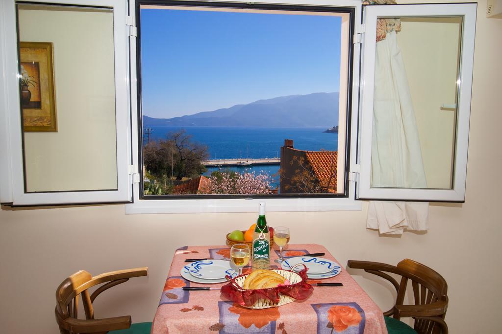 Boulevard Aetos Suites Agia Efimia Esterno foto
